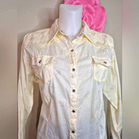 Vintage Western Style Shirt Lace Trim Snaps Floral Rodeo Stampede - Picture 2 of 9